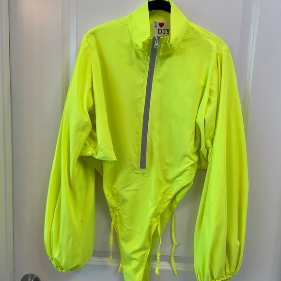 I ❤️ DIY Neon Yellow Windbreaker Bodysuit & Shorts Set Size S - Picture 9 of 16